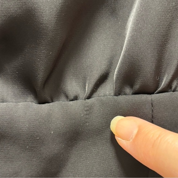 Deluc satin long sleeve crop blouse with shoulder pads - Picture 2 of 11